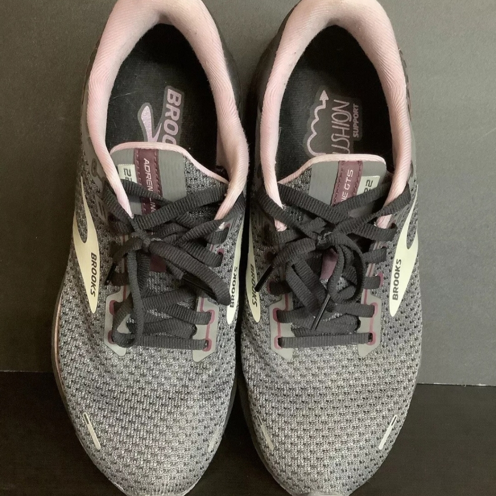 Brooks Adrenaline GTS 22